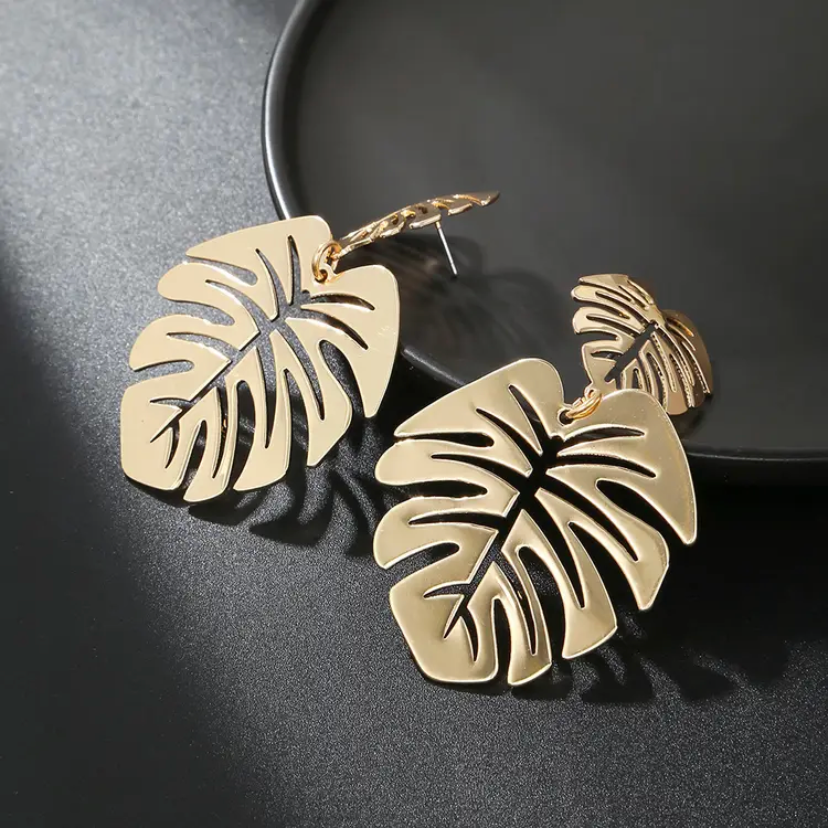 Gold Color Leaf fashion earrings