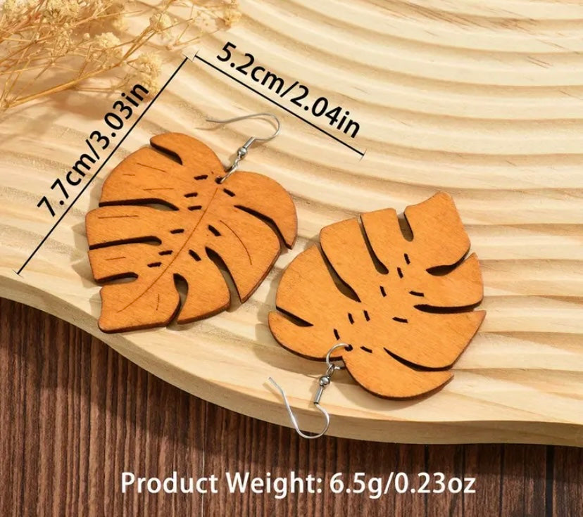 Wooden Bohemian leaf Earrings (brown)